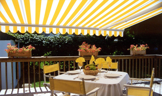 Madera Retractable Awnings bring together luxury, resilience, and automated features. 