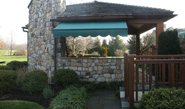 Madera Retractable Awnings bring together luxury, resilience, and automated features. 
