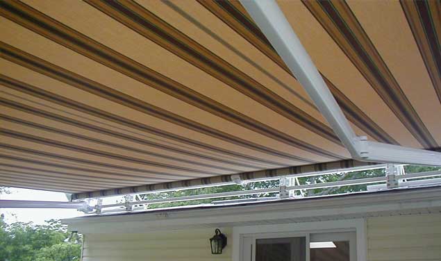 The Madera Giant lineup boasts a polished silhouette that instantly boosts your property's curb appeal and worth.